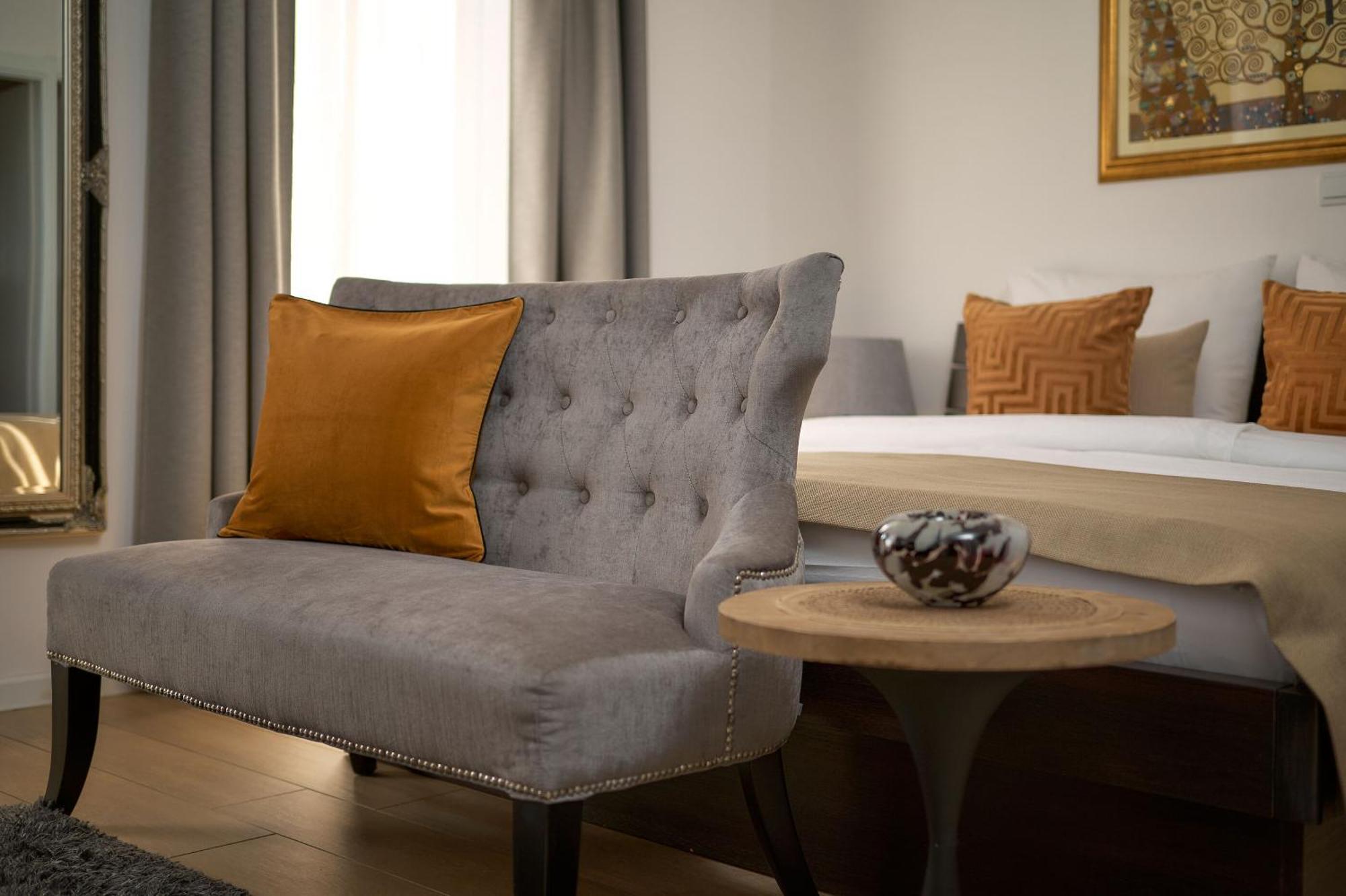 Apartments Studios 81 Split Bagian luar foto