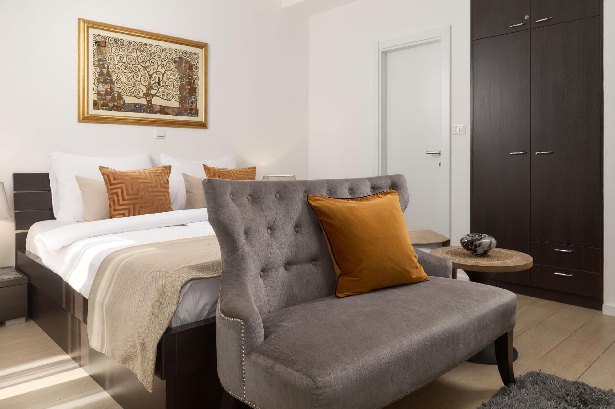 Apartments Studios 81 Split Bagian luar foto