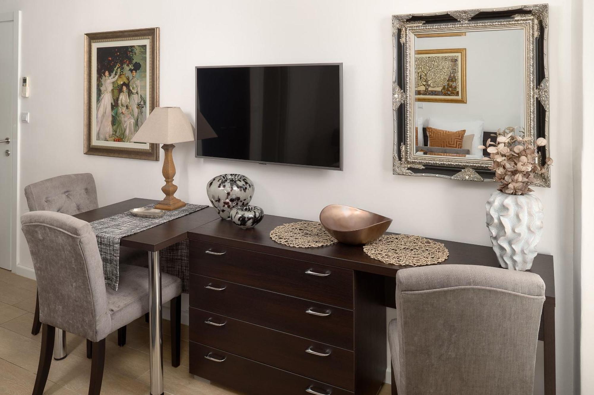 Apartments Studios 81 Split Bagian luar foto