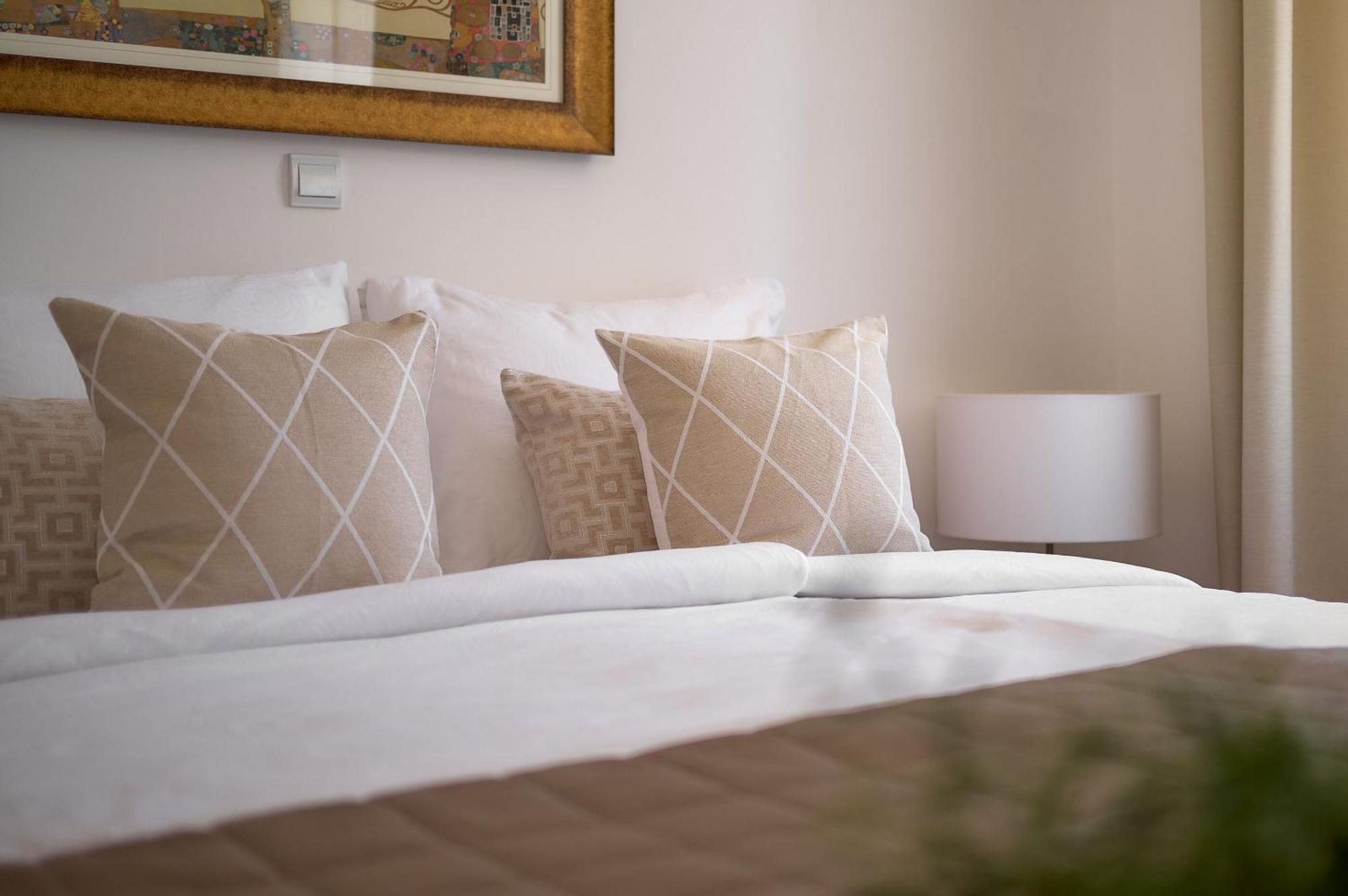 Apartments Studios 81 Split Bagian luar foto